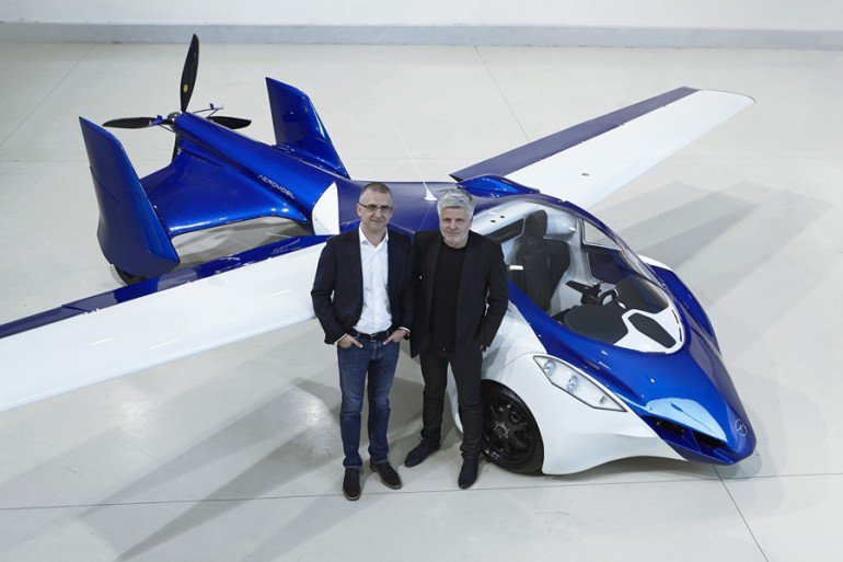 aeromobil-flying-car-team