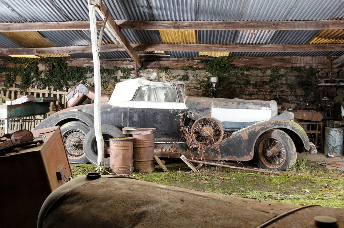 french-barn-hispano-suiza