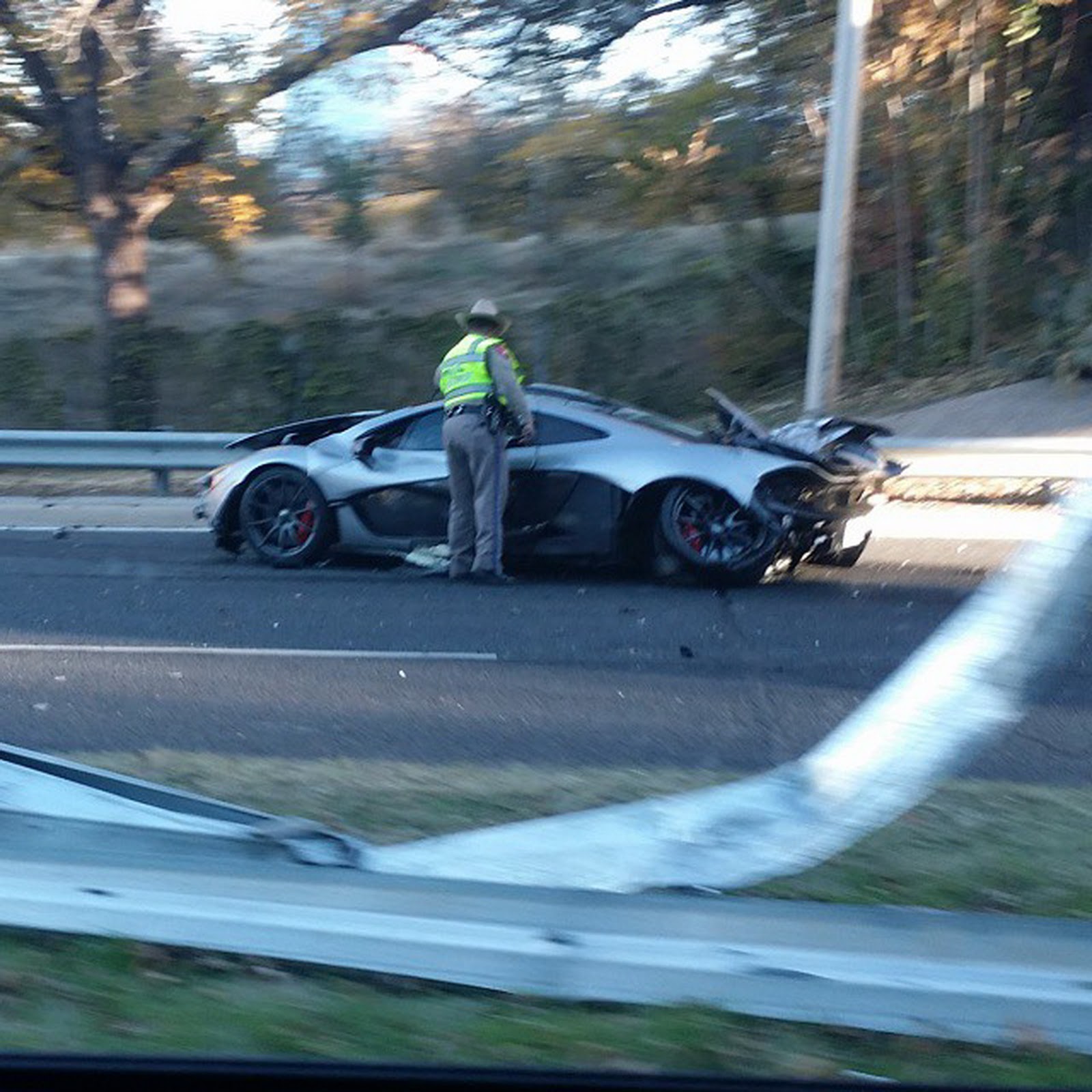 crashed-mclaren