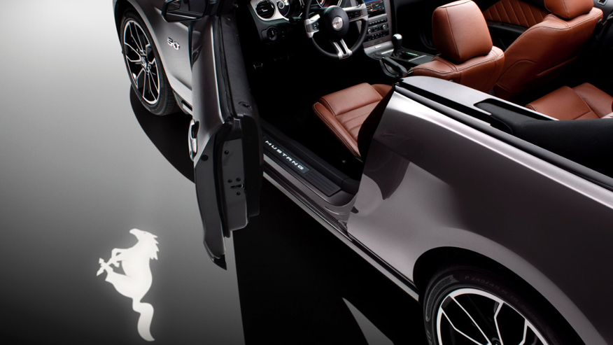 ford-mustang-logo
